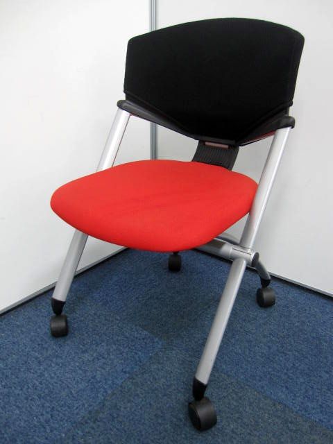 【グッドデザイン賞受賞】コルサチェアー　総張りタイプ肘無し カラー：シグナルレッド【６脚入荷】
                        コルサ
                                    中古
            