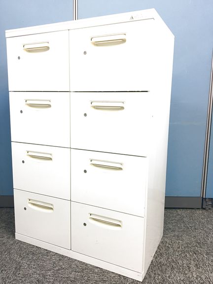 【3台入荷！】【オカムラ製　人気のホワイト色】
                        
                                    中古
            