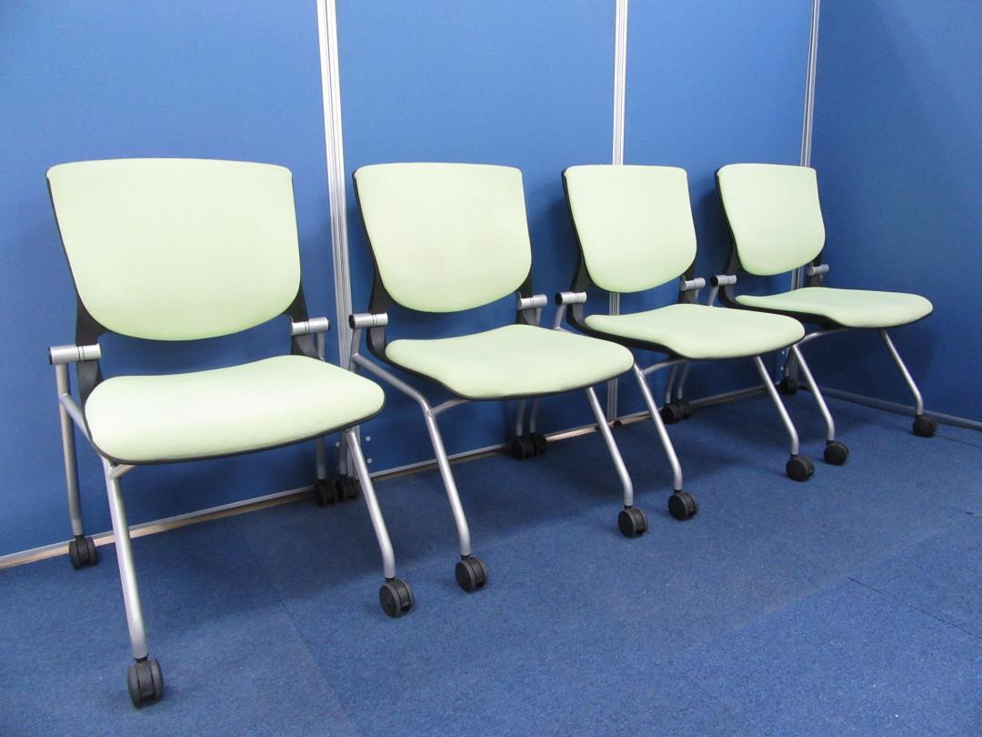 [お得な4脚セット!!]岡村製作所製 グラータチェア ライトグリーン■デザイン性・座り心地ともに◎!!背パット付きの希少タイプです!![ネスタブル] 
                        グラータ
                                    中古
            