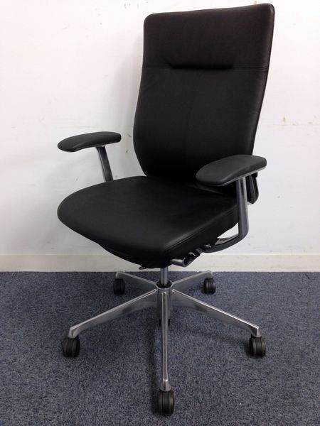 中古】コーラルチェア CQ47BS P676 オカムラ/okamura 肘付