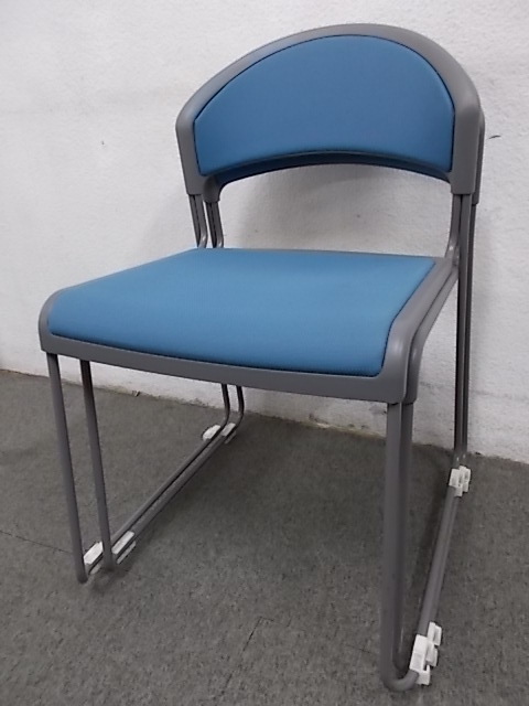 【スタッキングチェア】【2脚あります】【内田製】【簡易タイプ】中古イス・中古チェア
                        
                                    中古
            