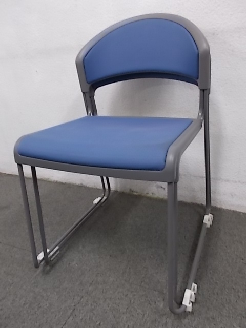 【スタッキングチェア】【2脚あります】【内田製】【簡易タイプ】中古イス・中古チェア
                        
                                    中古
            