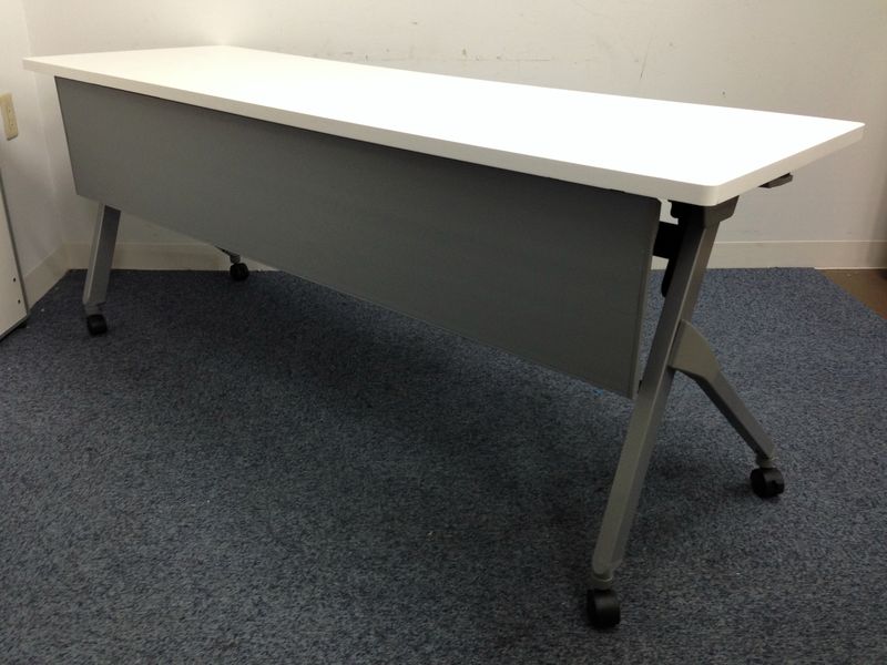 【4台入荷】2016年製で状態良好のホワイト天板フラップテーブル！！　
                        フラプター
                                    中古
            