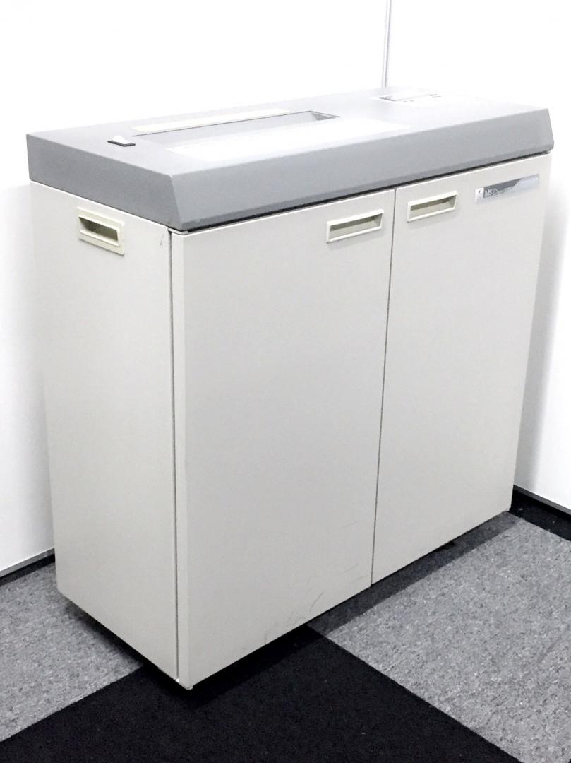 【コンパクトな高品質！】デスク脇に置くと便利！■２５枚同時裁断のスグレモノ！■飯田橋店おすすめ
                        
                                    中古
            