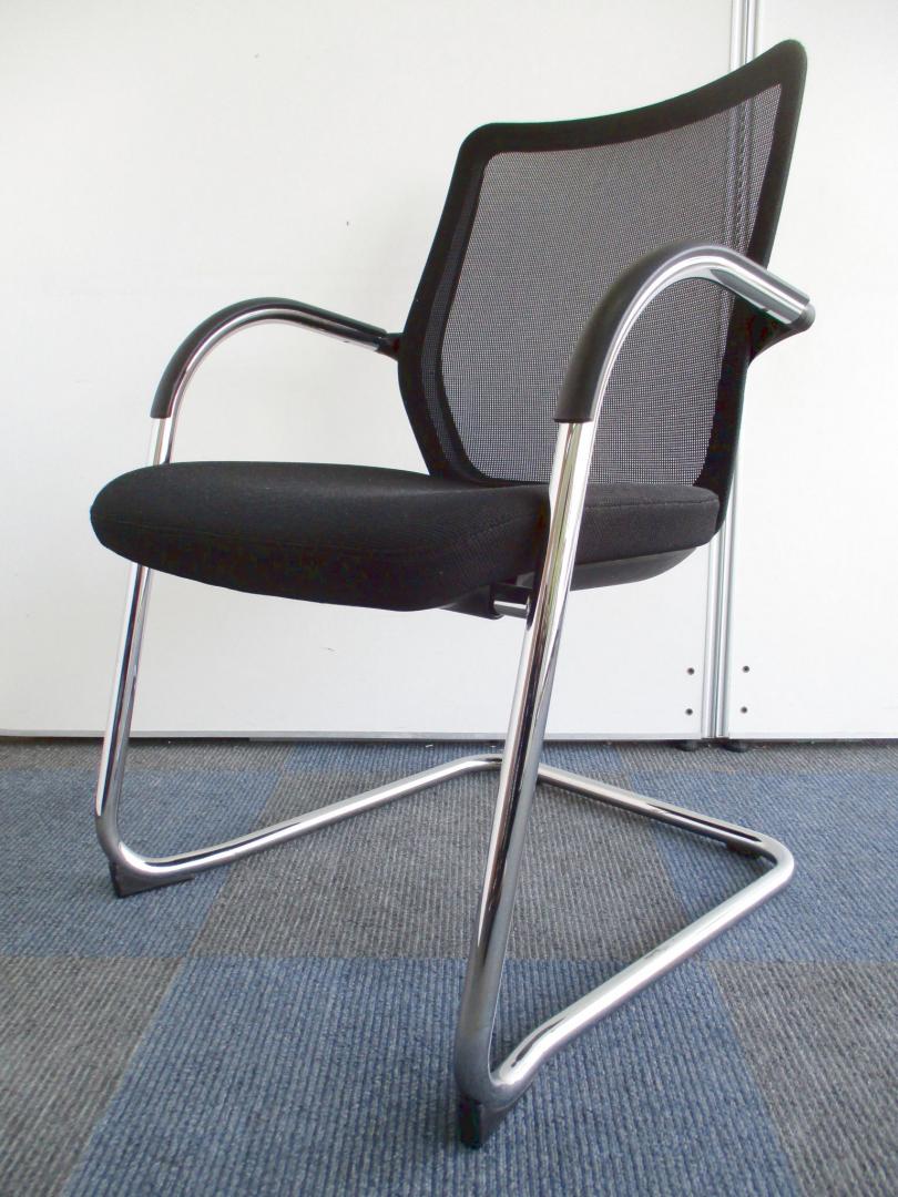 【背面メッシュのミーティングチェア！】シンプルデザインがGOOD！【ミーティングチェアとは思えない座り心地！】
                        サリエル
                                    中古
            