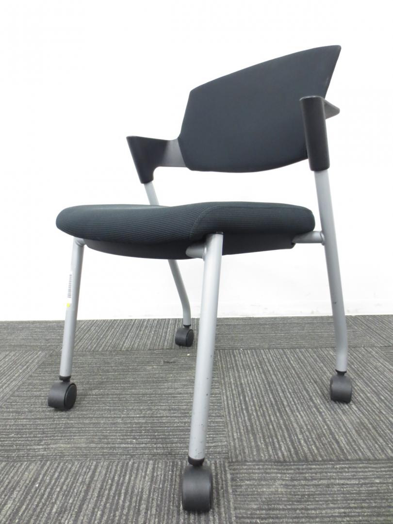 [状態良好品]プロッティチェア(Protty)■ふかふかの座面と肘掛けが人気です!!導入企業様多数の人気チェア!!おすすめ商品入荷【専門業者によりクリーニング済み】

                        プロッティ
                                    中古
            