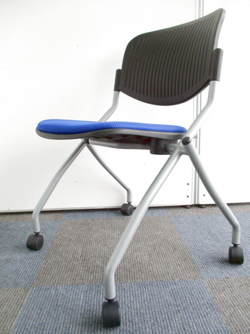 【展示品のネスティングチェアです！】ご希望の数が揃います【店頭で試座できます！】
                        
                                    新品
            