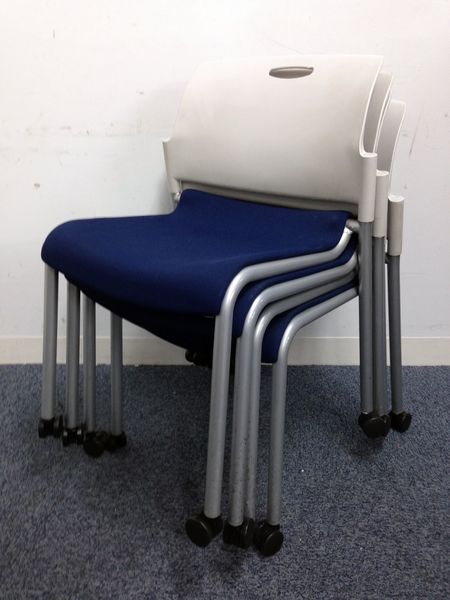 【限定1セット】コスト削減の強い味方！トップメーカー製スタッキングチェア4脚セット商品！！
                        MF-270
                                    中古
            