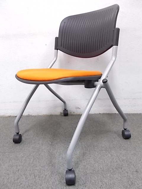 ★新品！！★ネスティングチェア展示品入荷致しました。　★【試座できます！】★ご希望の数揃います。
                        
                                    新品
            