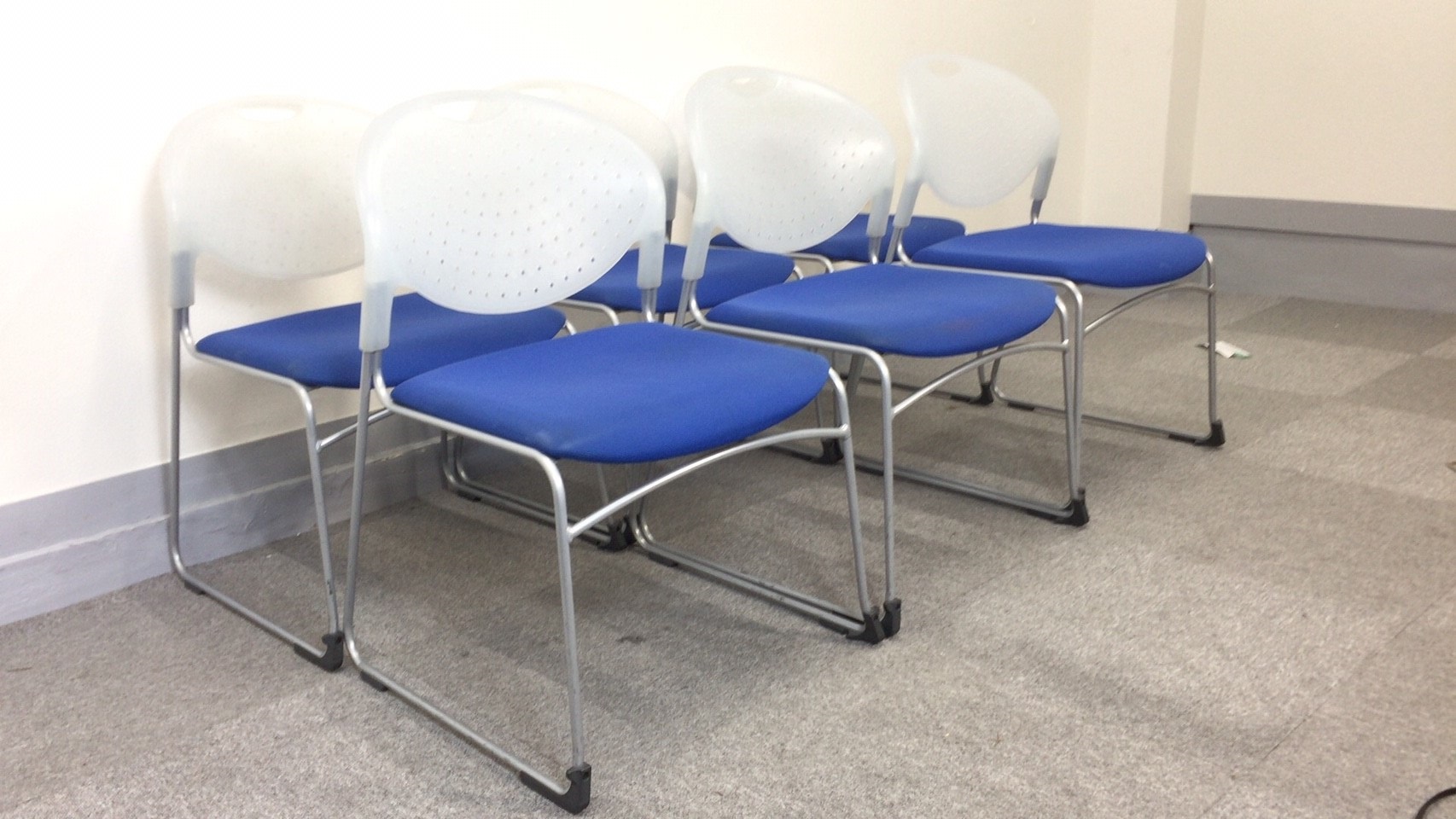 【KS】[1セット入荷]
                        クリケット
                                    中古
            