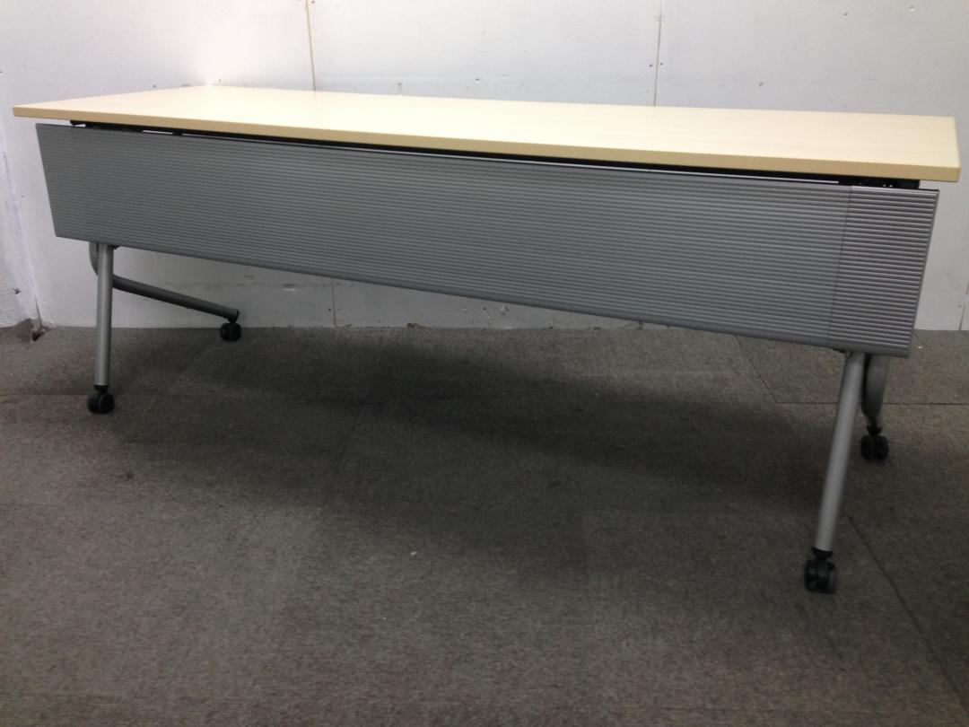 【ロット商品】会議用におススメ！オカムラ製幕板付きスタックテーブル
                        ネスティア
                                    中古
            