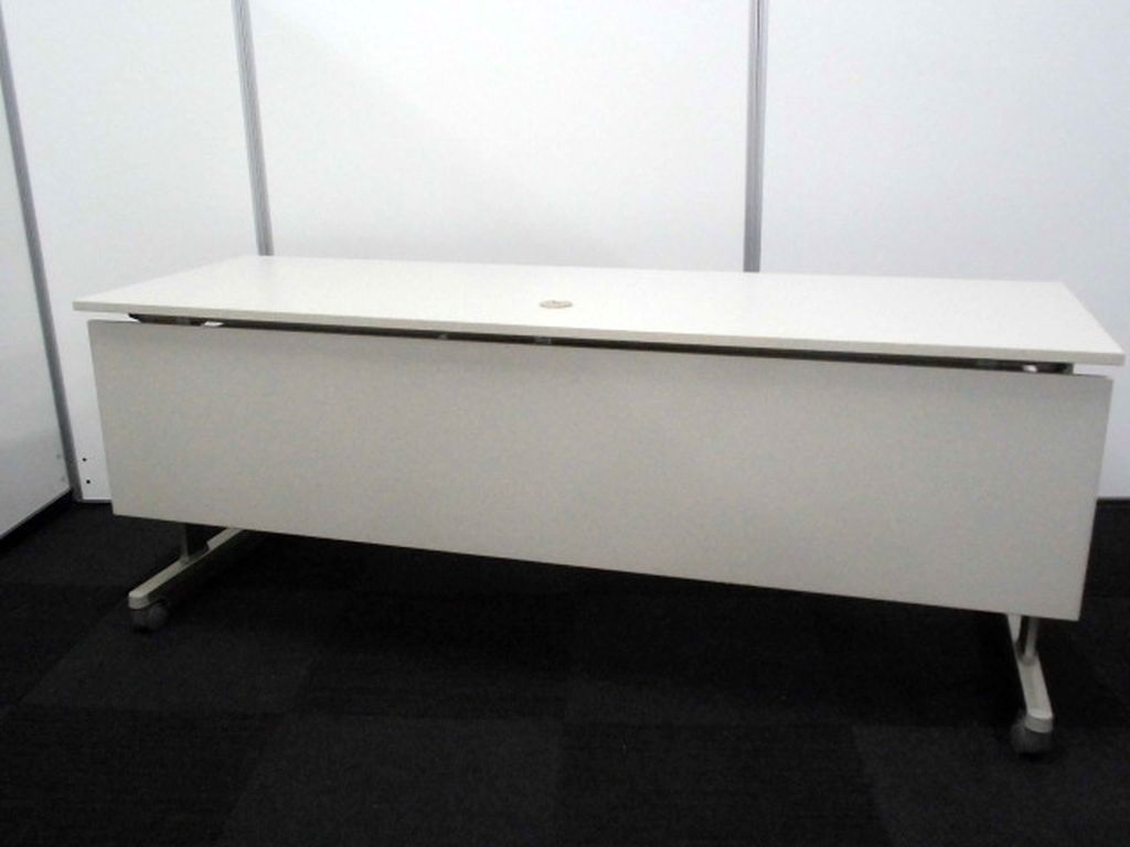 【配線用タップ付】サイドスタックテーブル｜幕板付｜ニューグレー｜コクヨ製
                        
                                    中古
            