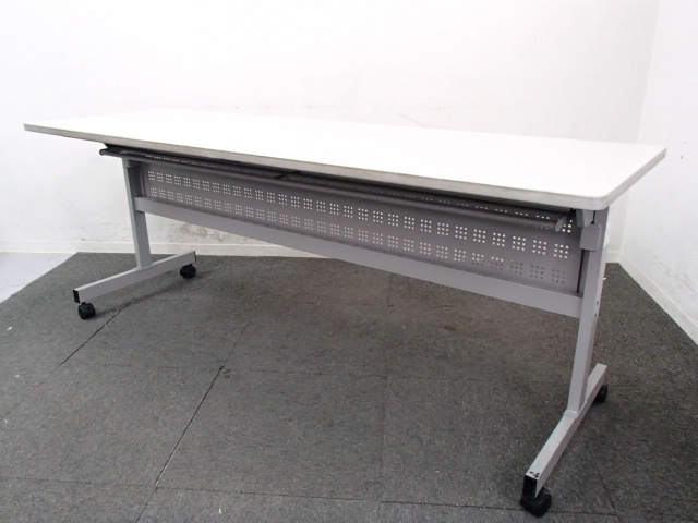 【おつとめ品】コスト重視の方に！｜１台あたり３名まで
                        
                                    中古
            