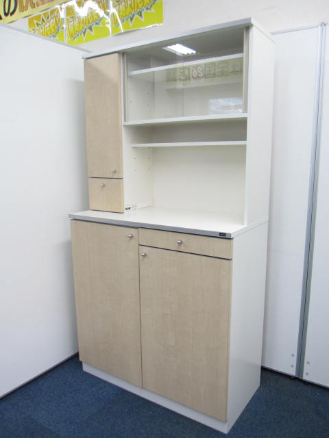 【レア商品】【限定一台】内田洋行製の木製ビジネスキッチン。　MK型　コンセント付き　リマインドメープル

                        
                                    中古
            