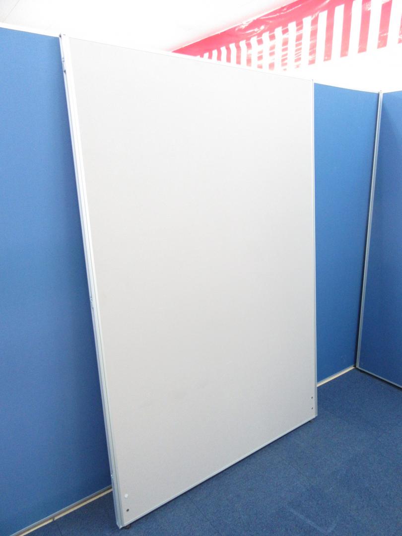 [簡易間仕切りとして売れてます!!] ローパーティション 横幅1200mm/高さ1800mm■色：ライトグレー■オフィスの部屋作りに如何でしょうか!?
                        
                                    新品
            