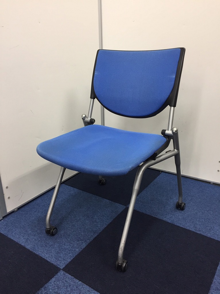 【4脚入荷】オカムラ製人気シリーズのプロスタック、ネスティングタイプ入荷しました!■ブルーカラー折り畳めるので、収納にも便利!!

                        プロスタック
                                    中古
            