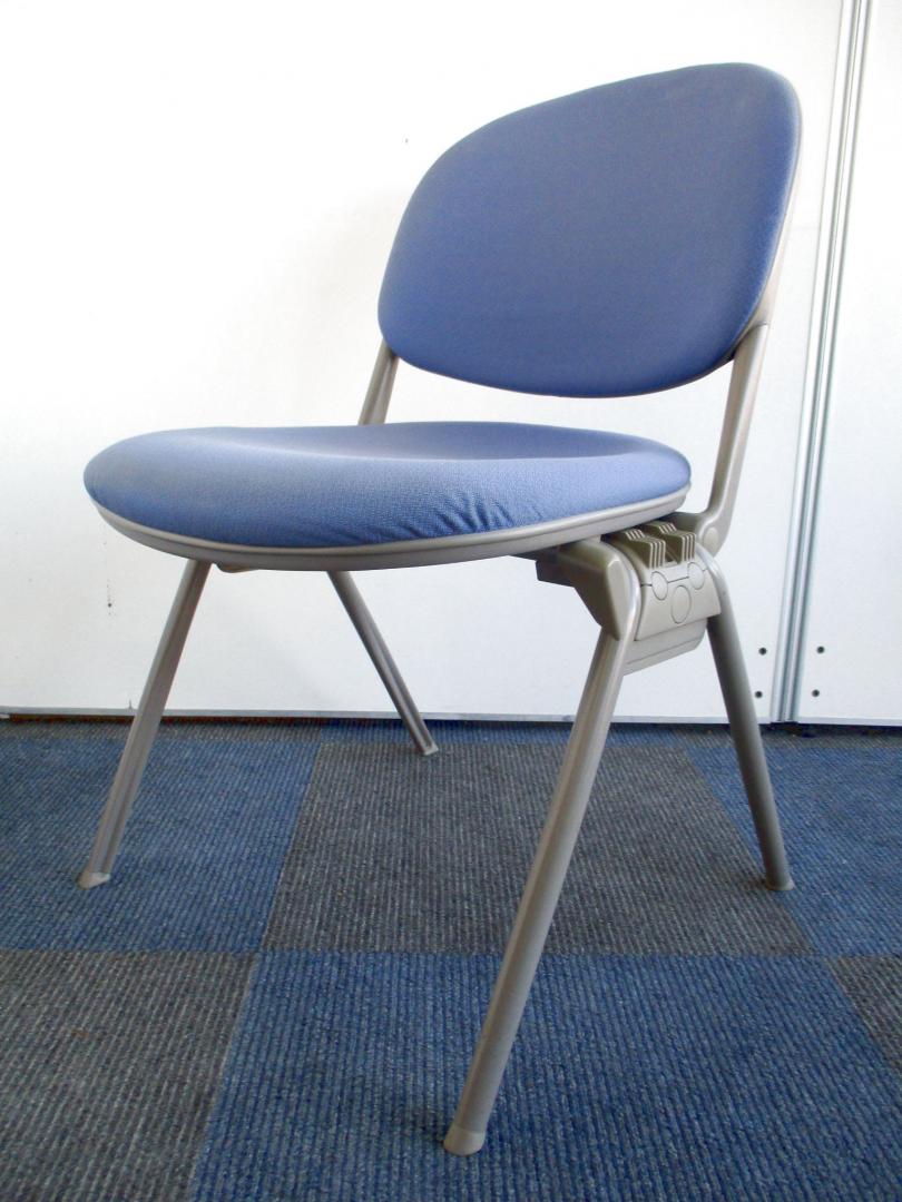 【重ねて収納可能!!】ミーティングチェアとして定番シリーズです!!【纏めて入荷!!】Nu
                        トーション
                                    中古
            