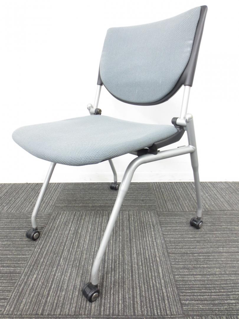 【残り4脚！急げ！】　会議室にオススメのネスティングチェアなら間違いなくこのFZチェア
                        FZ
                                    中古
            