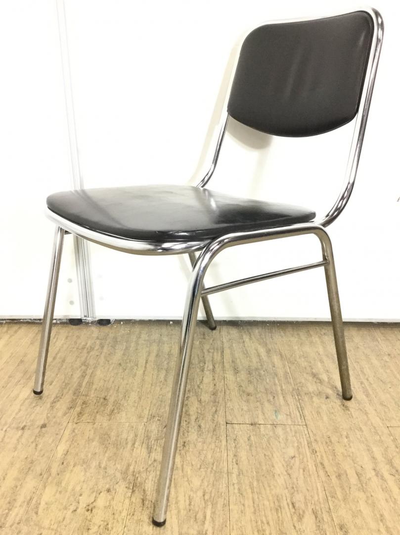 【大量入荷】人気のスタッキングチェア！今ならロットで揃います！
                        
                                    中古
            