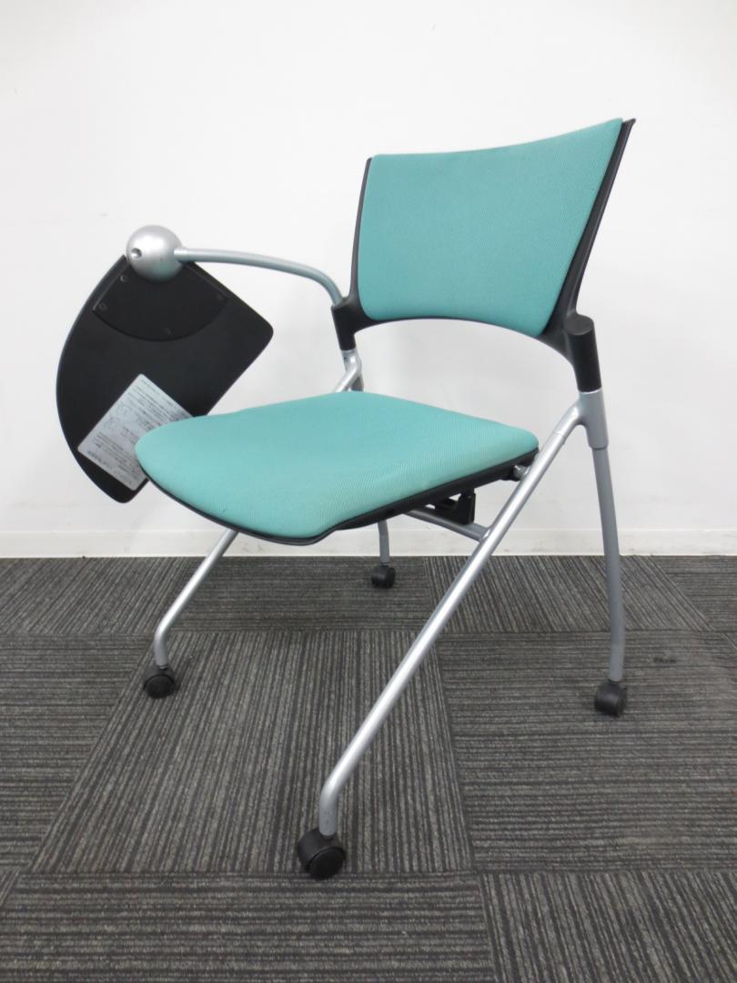 【緊急値下げ！\4,000→\3,300】【便利なミニテーブル付のネスティングチェア入荷】　テーブルが置けない少スペースでの研修スペースにいかがですか？
                        マノス
                                    中古
            