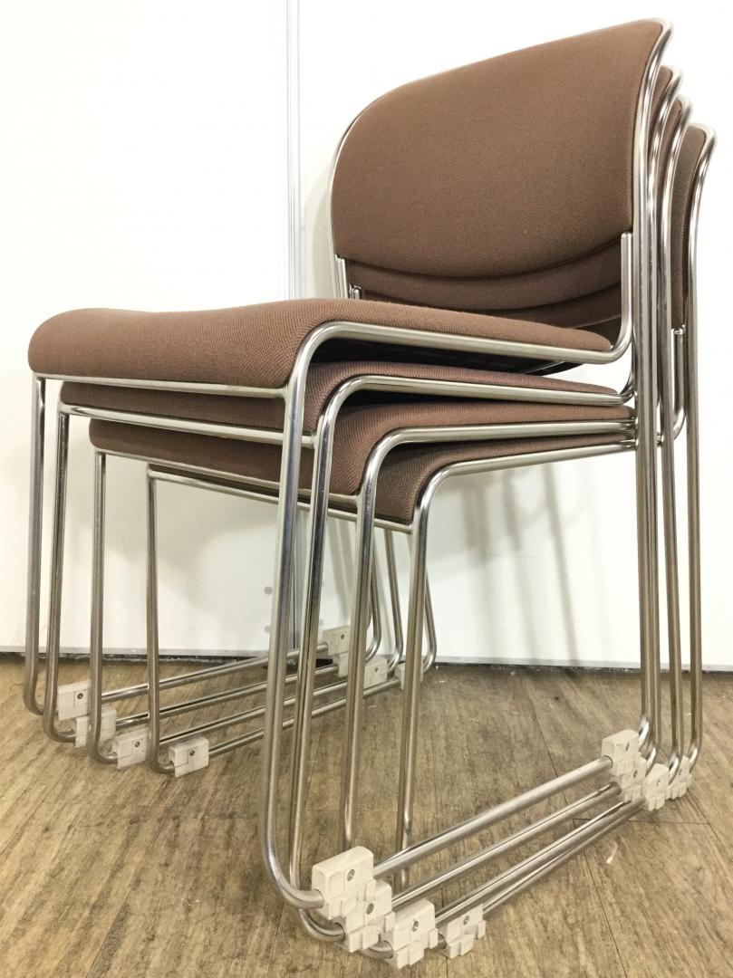 休憩室・会議室にどうぞ｜シックなブラウンカラー｜４脚セット
                        
                                    中古
            