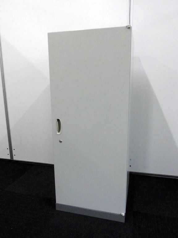 【オフィスのデットスペースに！】ナイキ製片開き書庫【鍵2本付】
                        
                                    中古
            