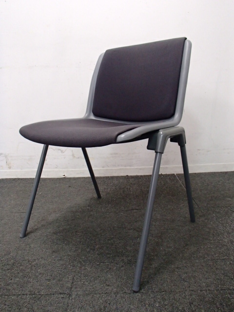 【8台入荷】イトーキ製｜スタッキングチェア｜どんなオフィスにもフィットします！
                        
                                    中古
            