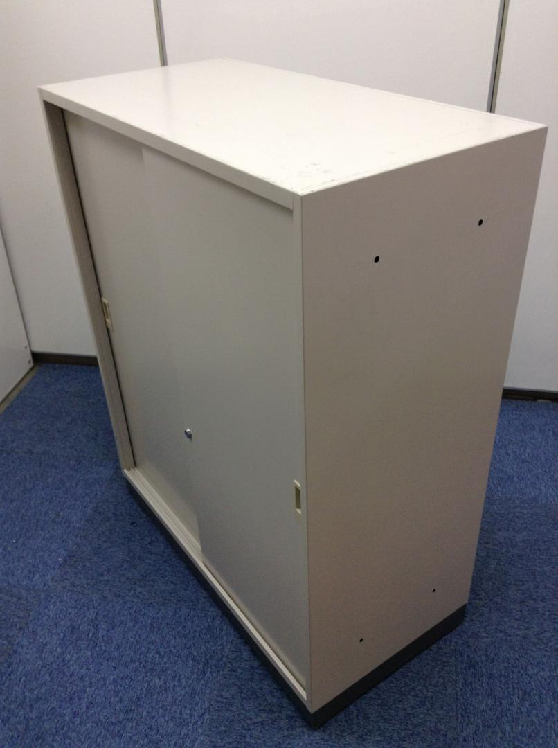 【コクヨ製の引違い！】置き場所選ばず！A4 3段のたっぷり収用
                        ビジネスウォールNタイプ
                                    中古
            