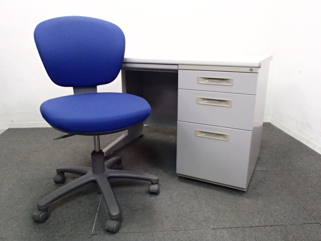 【セット商品】シンプルなデスクとチェアのセット！
                        
                                    中古
            