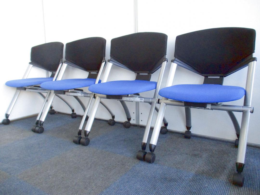 【お得な４脚１セット！】コクヨ製コルサチェア！【移動がらくなキャスター付き！】
                        コルサ
                                    中古
            