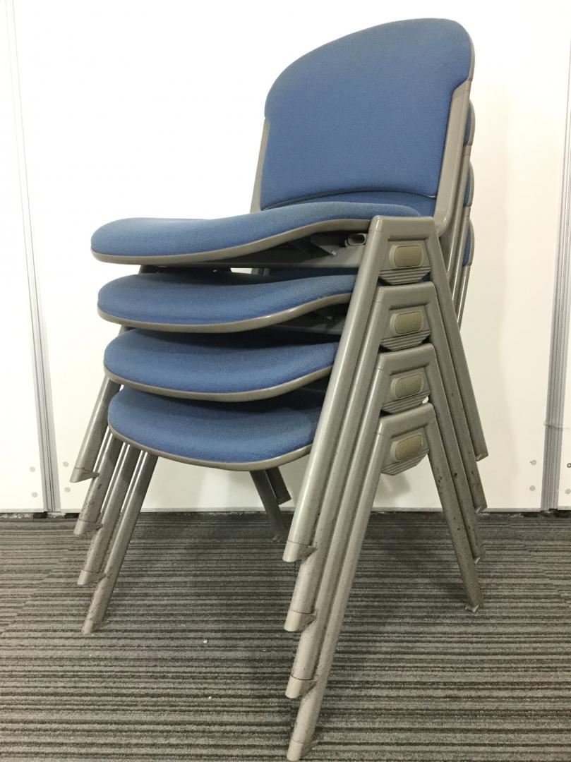 【4脚セット】あると便利なスタッキングチェア！大量入荷致しました！
                        
                                    中古
            
