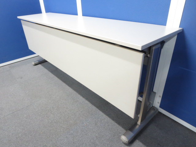 ■サイドスタックテーブル（幕板パネル付）■W1800×D450mmサイズ ■コクヨ製（KOKUYO）■ナチュラルグレー

                        会議用テーブル　KT-700シリーズ
                                    中古
            