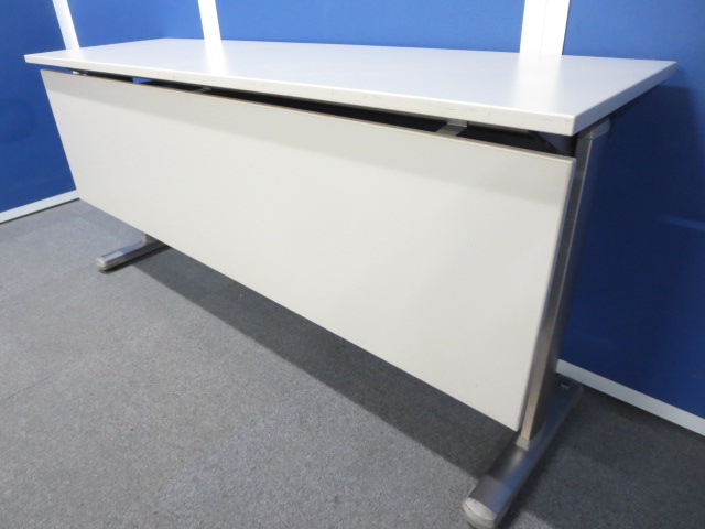 ■コクヨ製　サイドスタックテーブル【幕板パネル付】■W1500×D450mmサイズ【おつとめ品】
                        会議用テーブル　KT-700シリーズ
                                    中古
            