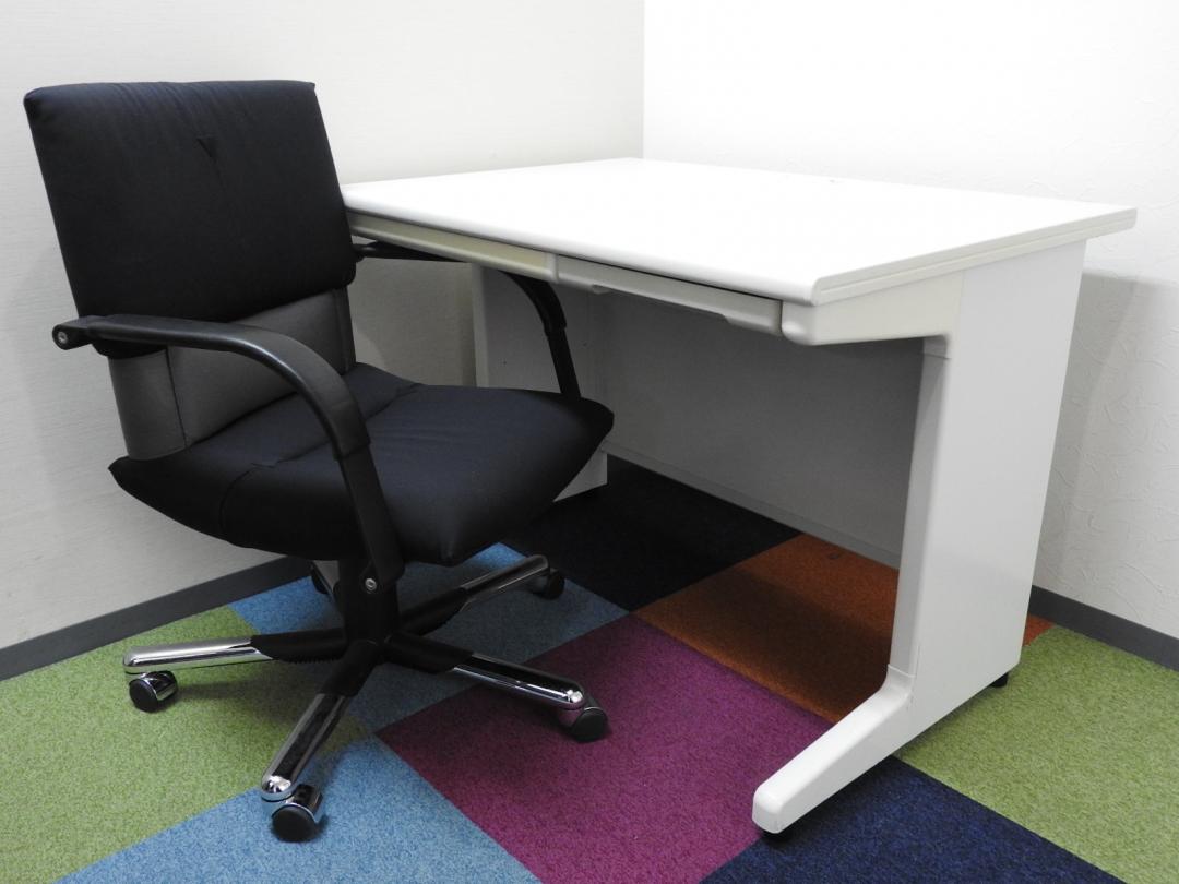 横幅1000㎜のホワイトデスクと座り心地抜群な座布団チェアのセット販売！デスクとチェアを低コストで！【RP】
                        
                                    中古
            