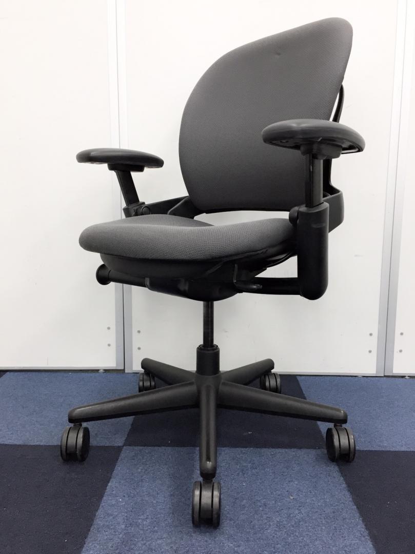 【待望の人気チェアが入荷!!】スチールケース製のリープチェア!!【高機能チェアの決定版です!!】
                        リープ
                                    中古
            