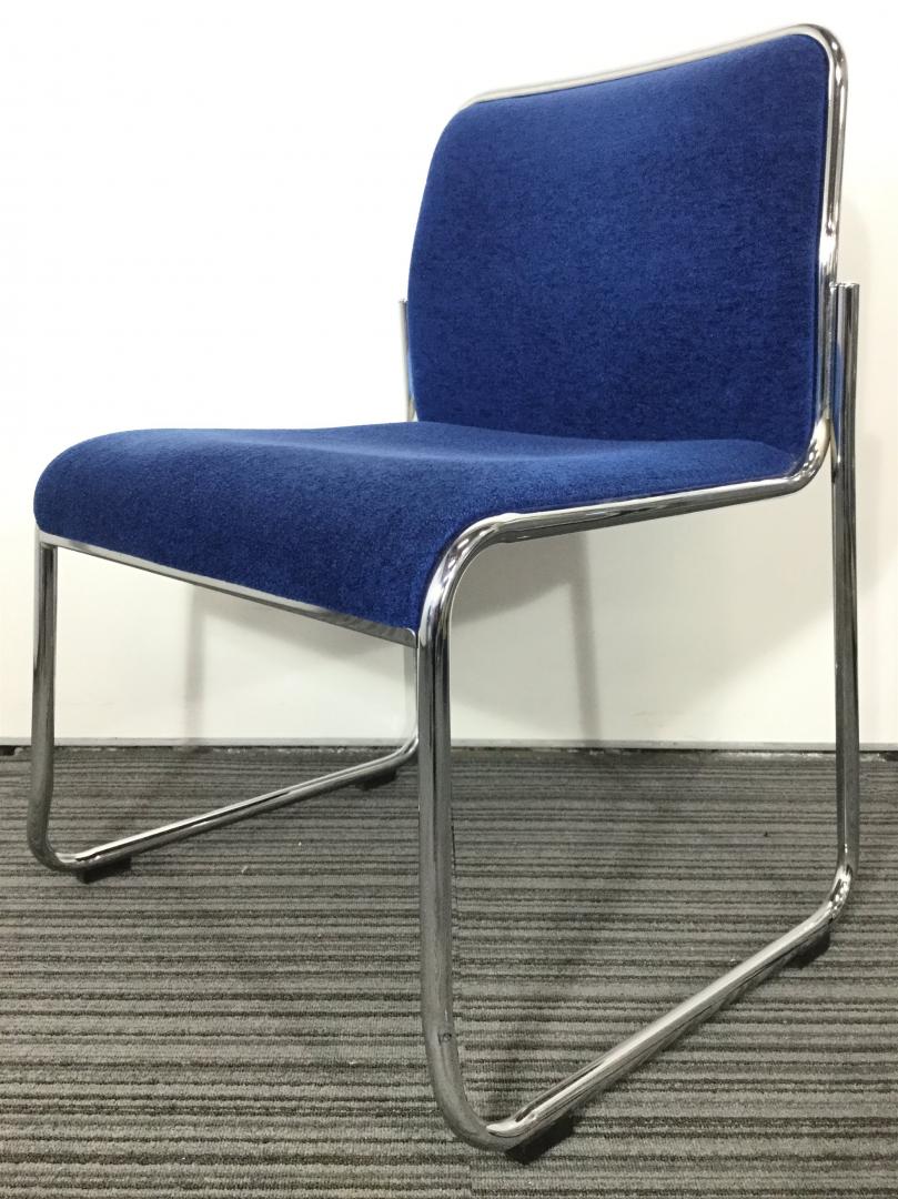 【大量入荷】内田洋行製　ふかふか座面のスタッキングチェア大量入荷致しました！！
                        MP-47
                                    中古
            