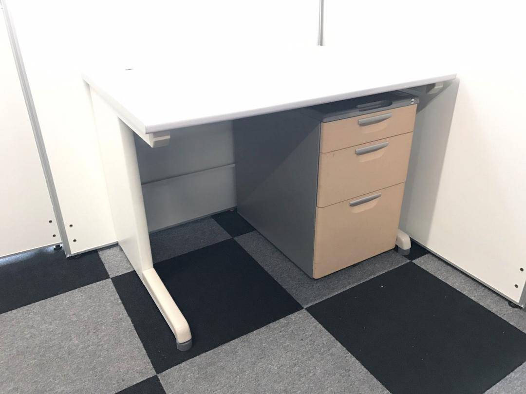 【状態良好 残り3ｾｯﾄ】シンプルなホワイトデスクと木目のワゴンでスタイリッシュな片袖机に！【ナチュラル】
                        
                                    中古
            