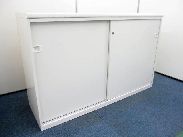 【希少在庫】ハイカウンターフロント：木目　その他：ホワイト　裏面：収納【引戸書庫】タイプ【売り切れ必須】
                        DK
                                    中古
            