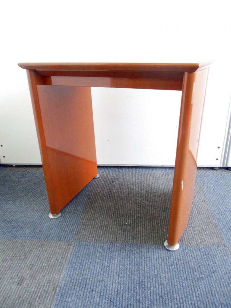 【重厚感溢れる電話台！】役員室などに設置おすすめ！【細かな傷ございます！】
                        
                                    中古
            