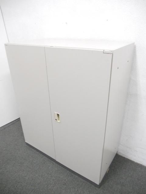 ■両開き書庫 ■A4サイズのファイルが3段収納できます！■コクヨ製（KOKUYO）スチールキャビネット
                        ビジネスウォールNタイプ
                                    中古
            