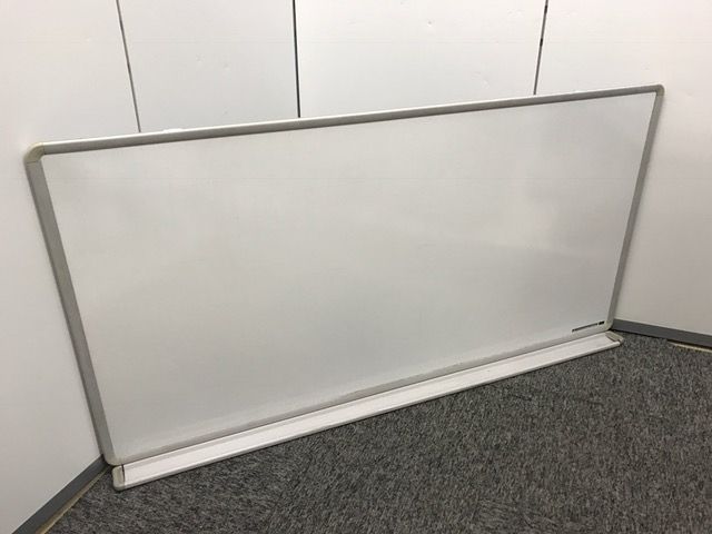 【1台入荷】壁掛け式ホワイトボード　会議やセミナーに便利
                        
                                    中古
            