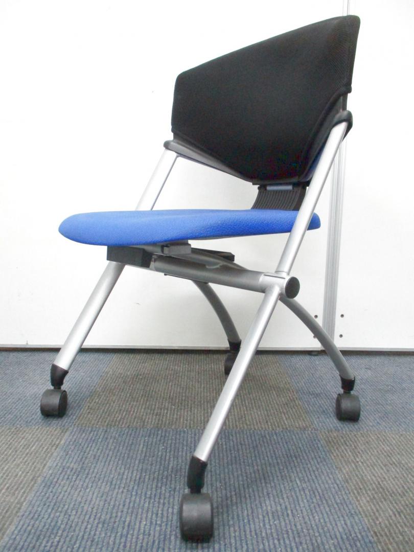 【キャスター付で移動が楽々！】コクヨ製のミーティングチェア【使わないときは重ねて収納！】
                        コルサ
                                    中古
            