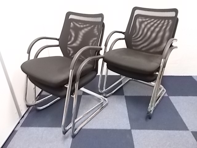 【4脚セット商品！】サリエル　応接用にも対応できる高級感！メッシュ素材のミーティングチェア！

                        サリエル
                                    中古
            