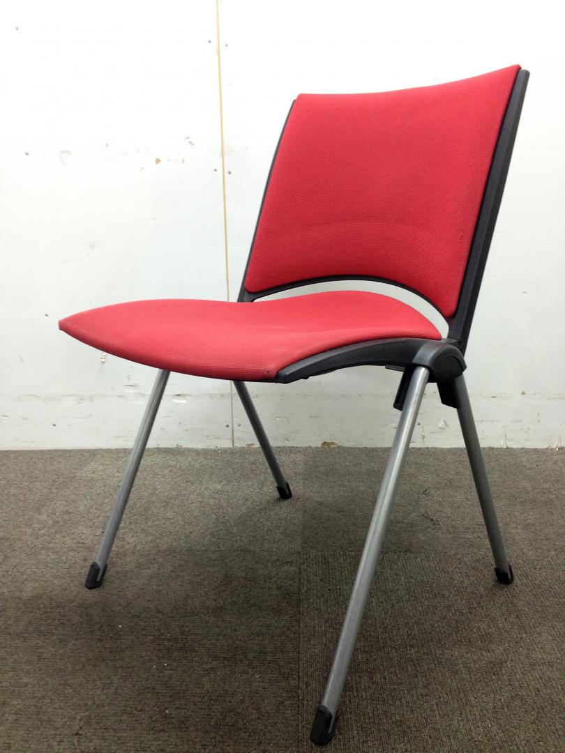 【1脚限定特別価格】イトーキ製　スタッキングチェア
                        
                                    中古
            