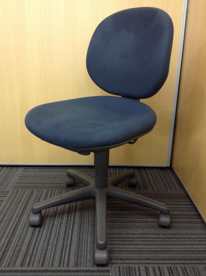 【ウチダ製】内田洋行の定番商品はジャストチェア大量入荷！！
                        ジャスト
                                    中古
            