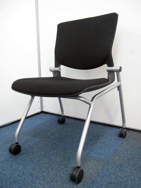 【訳あり】グラータ カラー：ブラック【座面跳ね上げが保持できず下りてきてしまう為安い】
                        グラータ
                                    中古
            