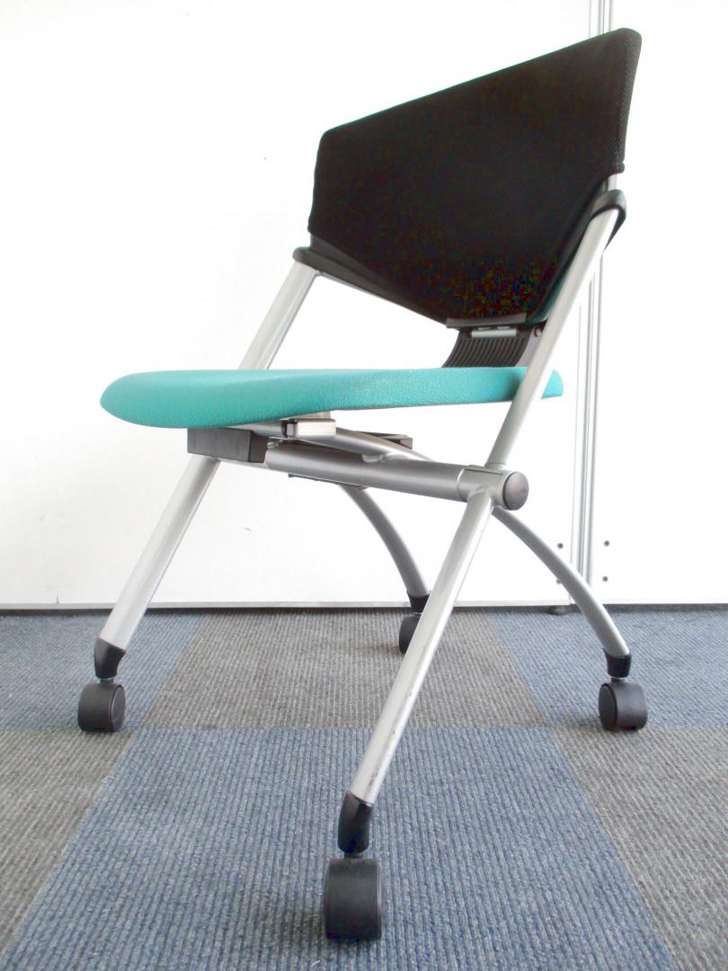 【人気のミーティングチェアが入荷しました！】キャスター付きで移動もらくらく【重ねて収納できるネスティングタイプ！】
                        コルサ
                                    中古
            