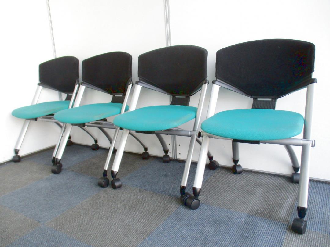 【お得な4脚1セット！】ネスティングタイプのミーティングチェア【大人気セットシリーズです！】
                        コルサ
                                    中古
            