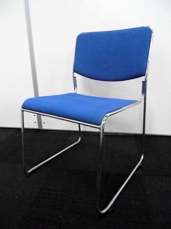 ￥3,000→￥1,500【THEシンプル】スタッキングチェア｜ブルー【チェア同士を重ねて収納できます！】
                        
                                    中古
            