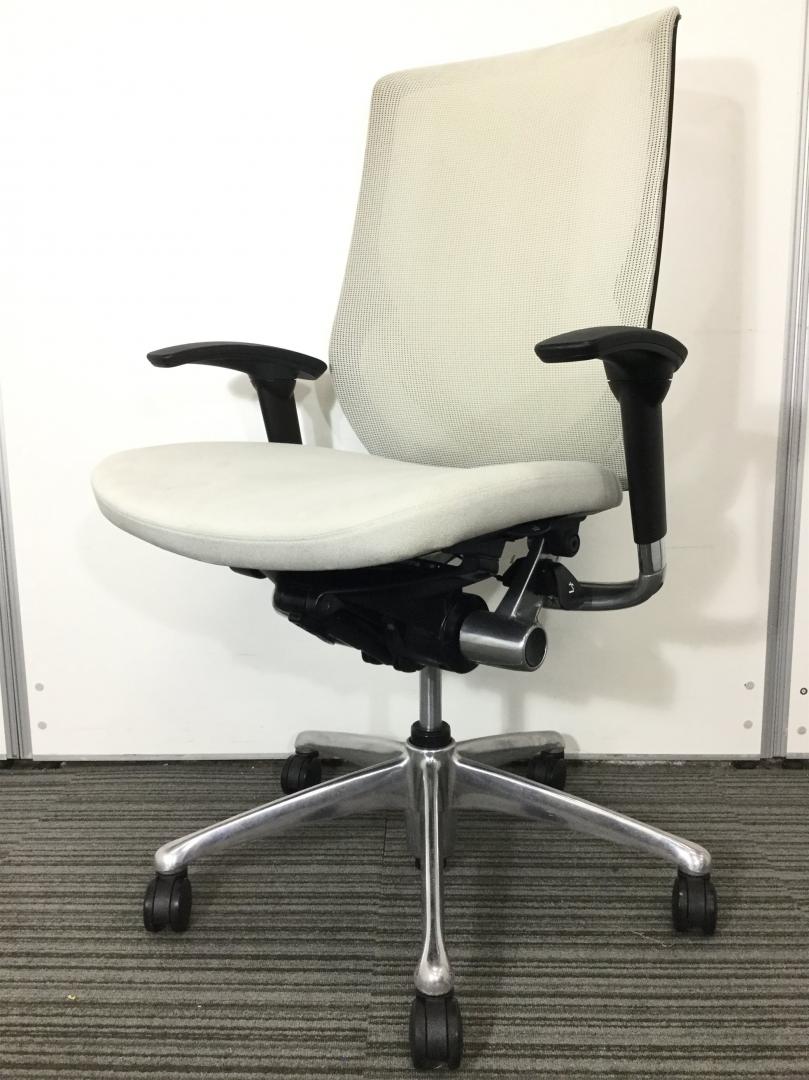 【おつとめ商品】オカムラ　ゼファー｜座面に不具合有の為お安く！
                        ゼファー
                                    中古
            